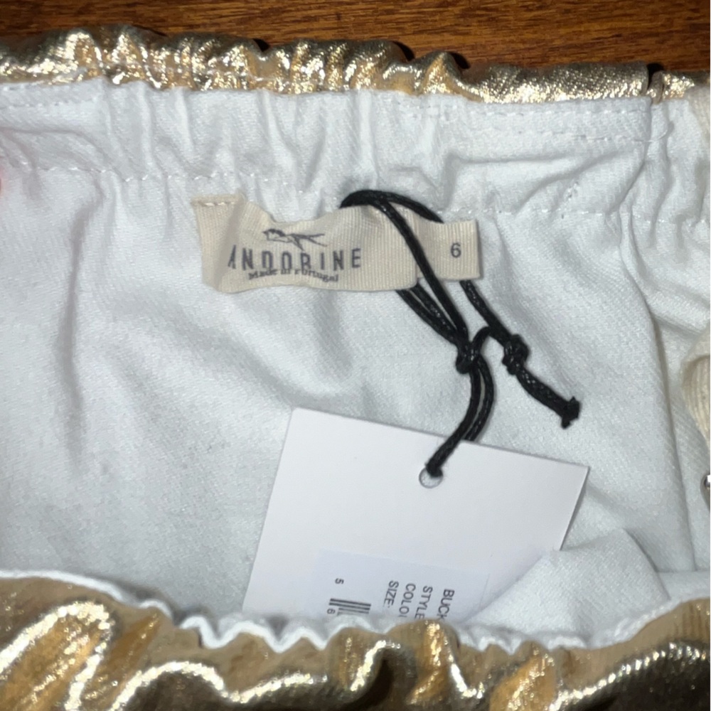 Metallic Buckle Ruffle - Picture 5 of 7